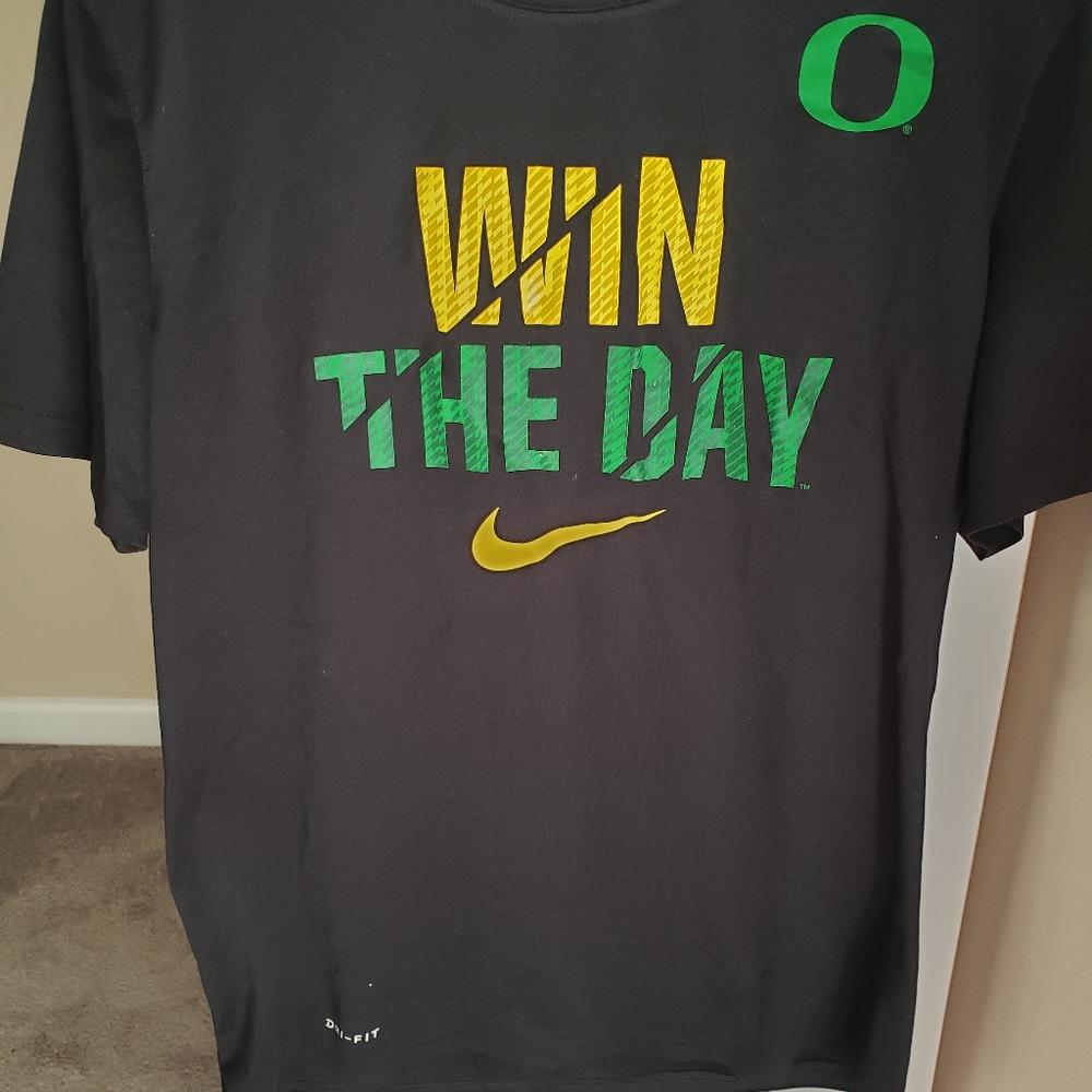 Black Oregon t shirt